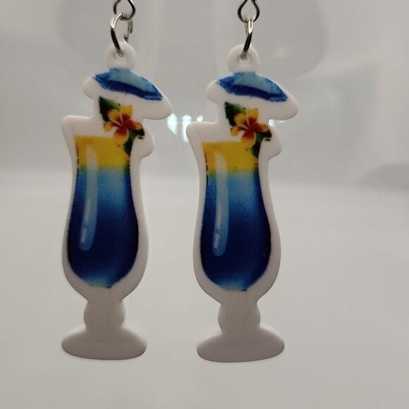 Hawaiian Cocktail Mixed Drink Summer Vacation Bohemian Dangle Acrylic Earrings - Picture 9 of 9